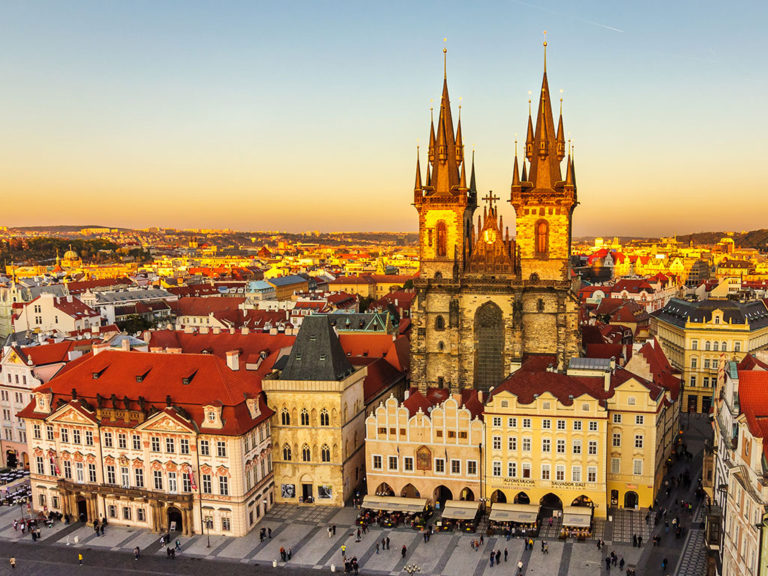 Cộng hòa Séc vô cùng lộng lẫy với các lâu đài và thị trấn từ thời Trung Cổ.