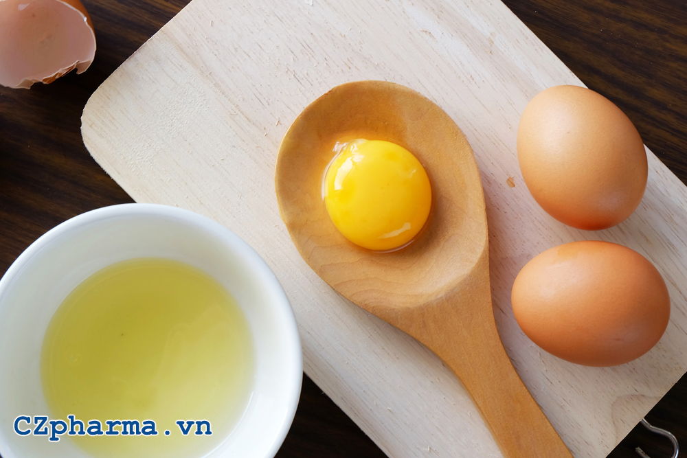 Lòng đỏ trứng gà là môi trường thuận lợi cho vi khuẩn